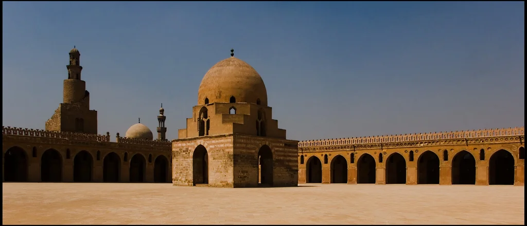 Panorámica Mezquita Ibn Tulun-www.visitasguiadasegipto.com