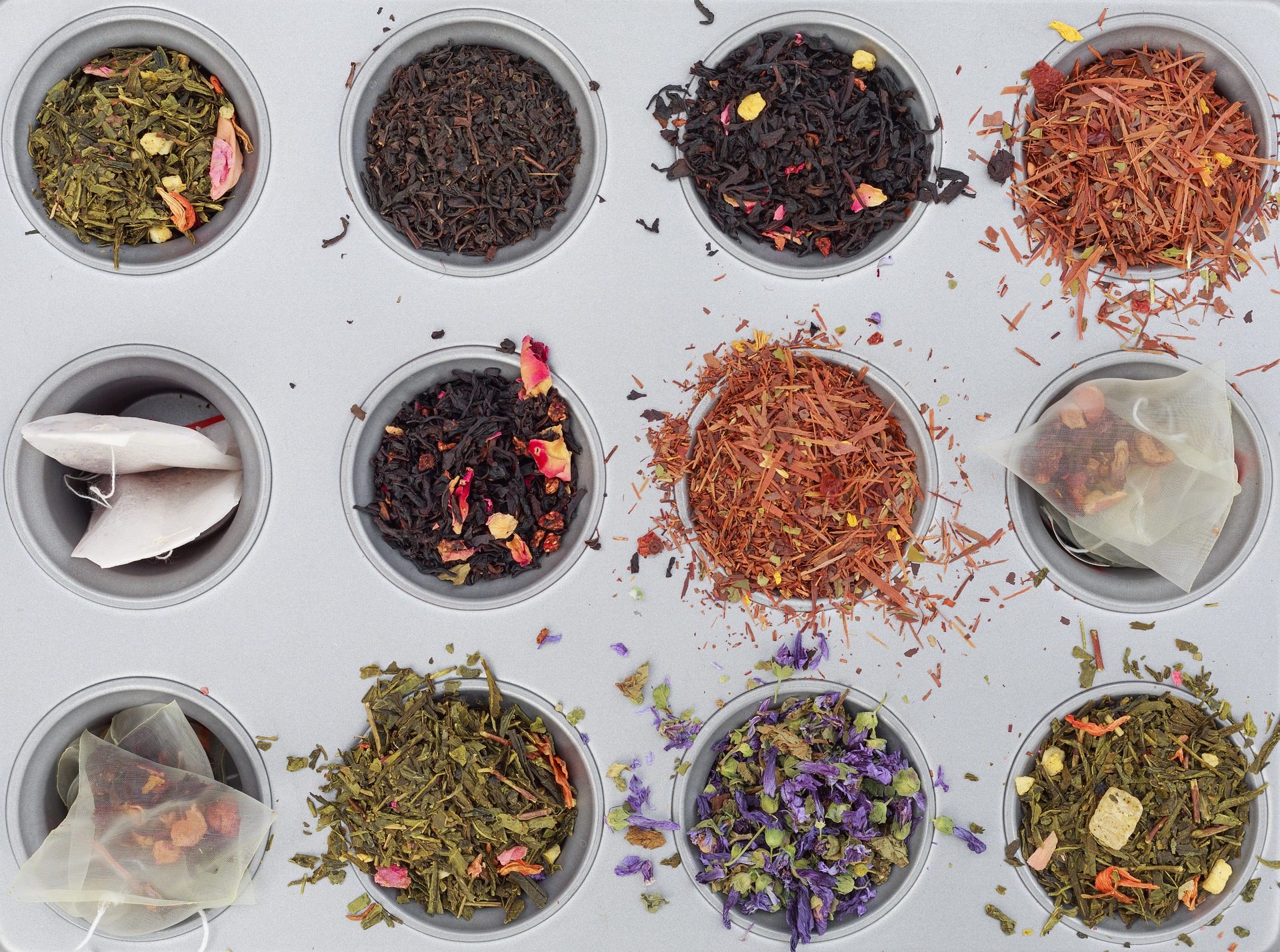 Чай сорта и виды. Разнообразие чая. Разные сорта чая. Много видов чая. Несколько видов чая.